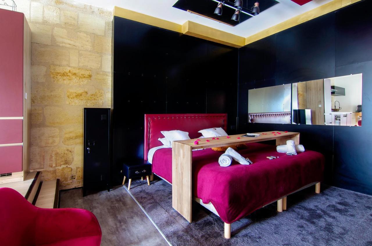 Mieuxqualhotel Jacuzzi Privatif Love Room Bordeaux Zewnętrze zdjęcie